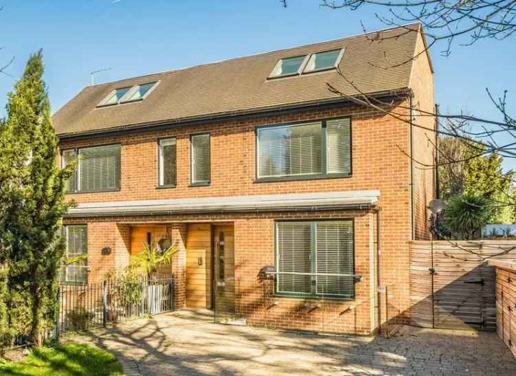 Six Bedroom Family Home in East Twickenham