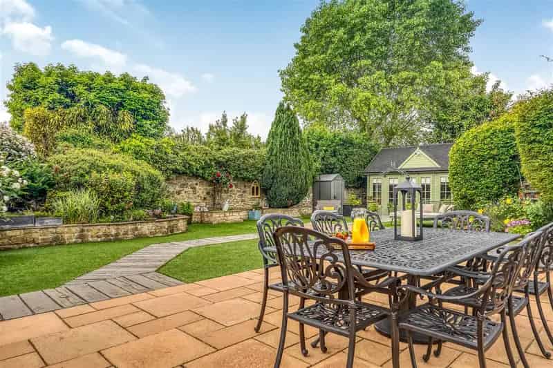 6 Bedroom Link Detached House for Sale Pelton
