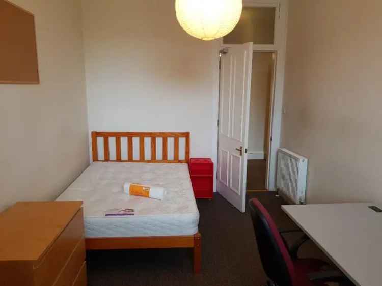 3 Bedroom Flat to Rent near Edinburgh University