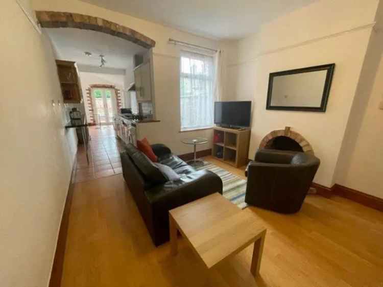 3 bedroom terraced house to rent