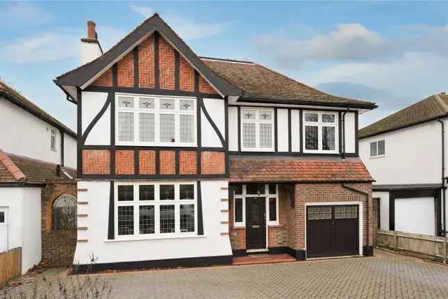 Detached House for Sale Surbiton Hill Park KT5