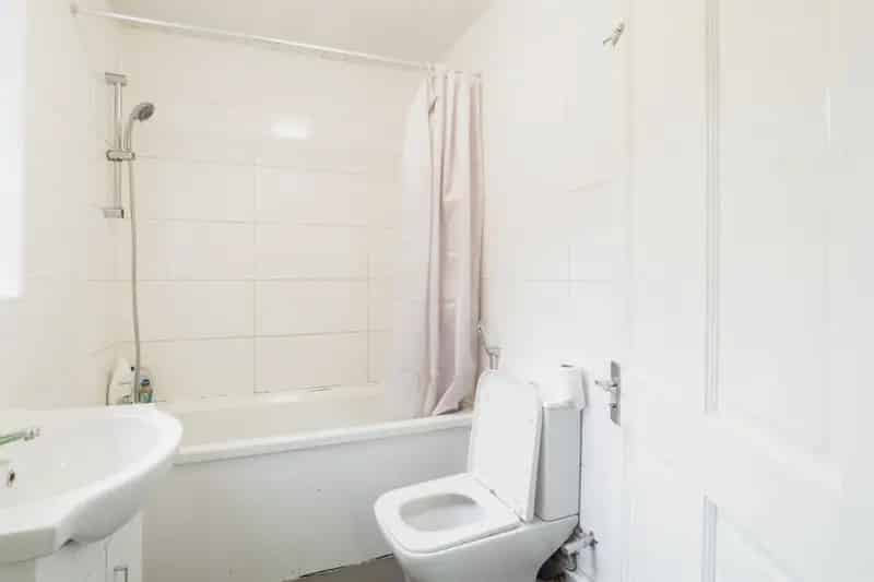 3 Bed Mid Terrace House Leicester