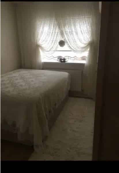 Clean 1-Bedroom Flat 3rd Floor