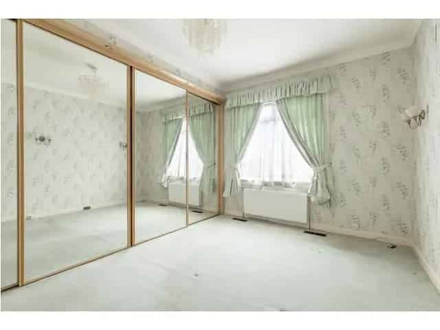 4 Bedroom Detached Bungalow For Sale