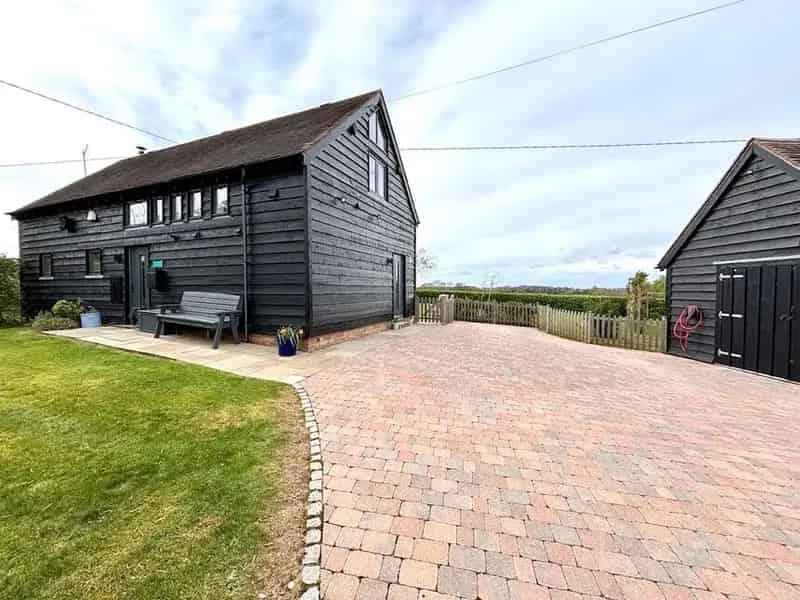 3 Bedroom Detached House for Sale Church Lench Worcestershire