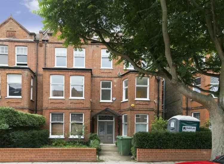Three Double Bedroom Duplex Apartment in South Hampstead