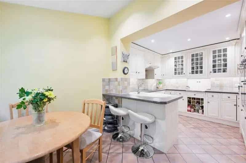 4 Bed Detached House For Sale Epsom