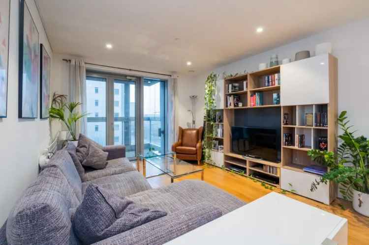 2 Bedroom Flat for Sale near Canning Town Station