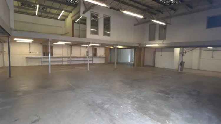 Industrial For Rent in Dacorum, England