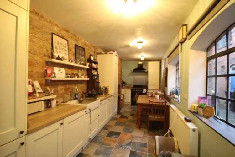 2 Bedroom House To Rent