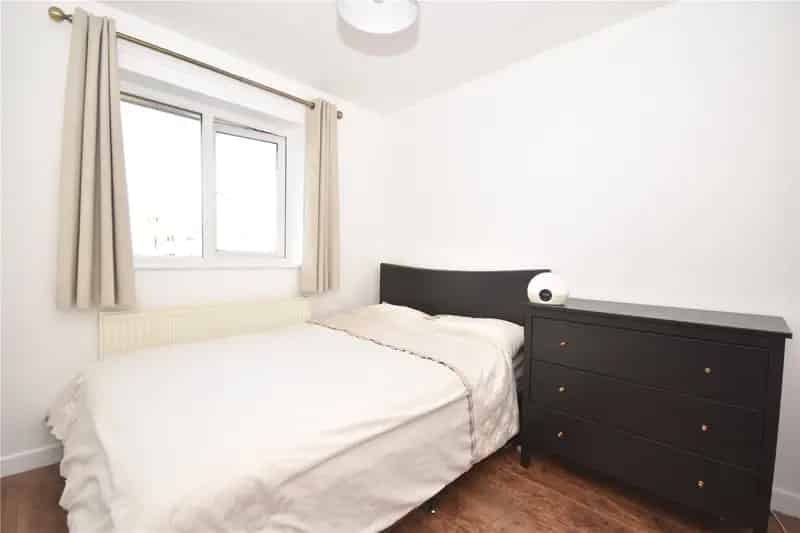 Three Bedroom Semi Detached House in Garforth