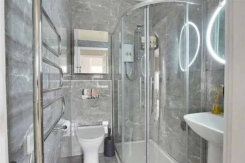 2 Bed Flat for Sale Bexhill Town Centre
