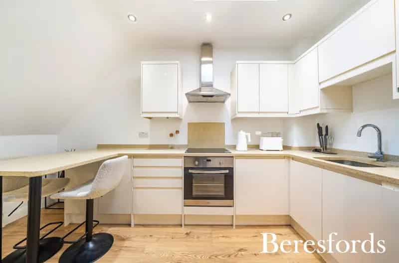 2 Bedroom Apartment near West Horndon Station