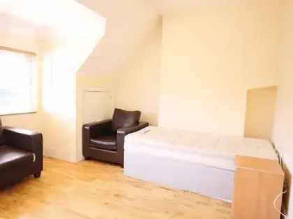 2 rooms flat of 71 m² in London