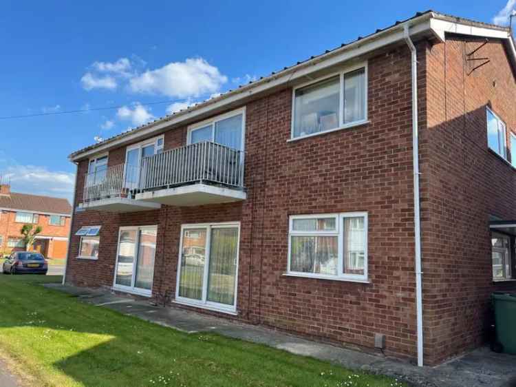 2 Bedroom Flat For Sale in Longlevens