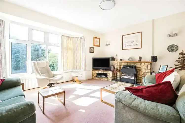 3 Bedroom Detached House for Sale Near New Barnet Station