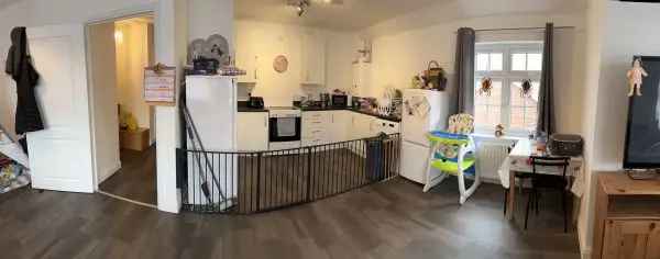 Flat For Rent in Maidstone, England