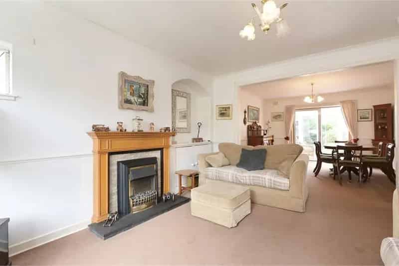 4 Bed Detached House 3 Reception Rooms Bonaly