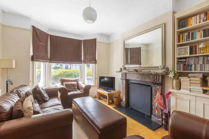 5 Bedroom Detached Victorian House for Sale Near West Ealing Station