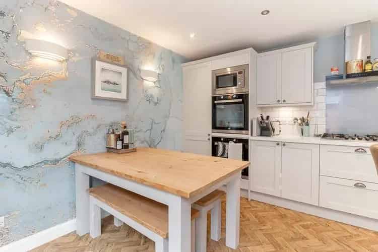 3 Bed Detached House for Sale