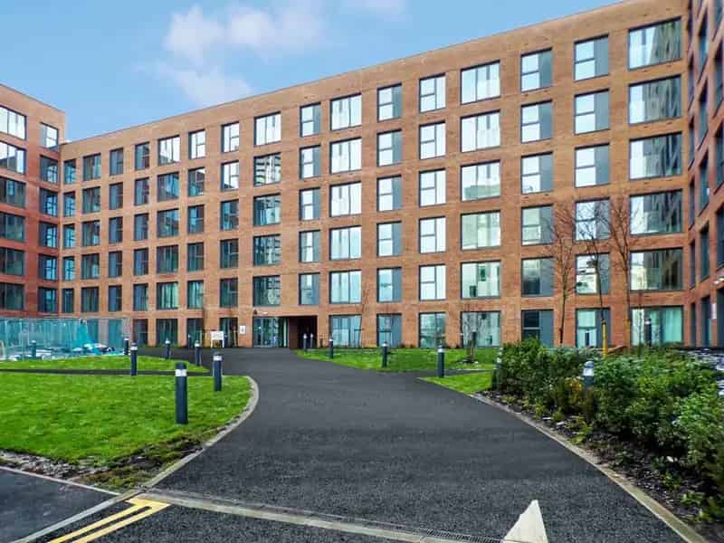 2 Bedroom Apartment Birmingham City Center