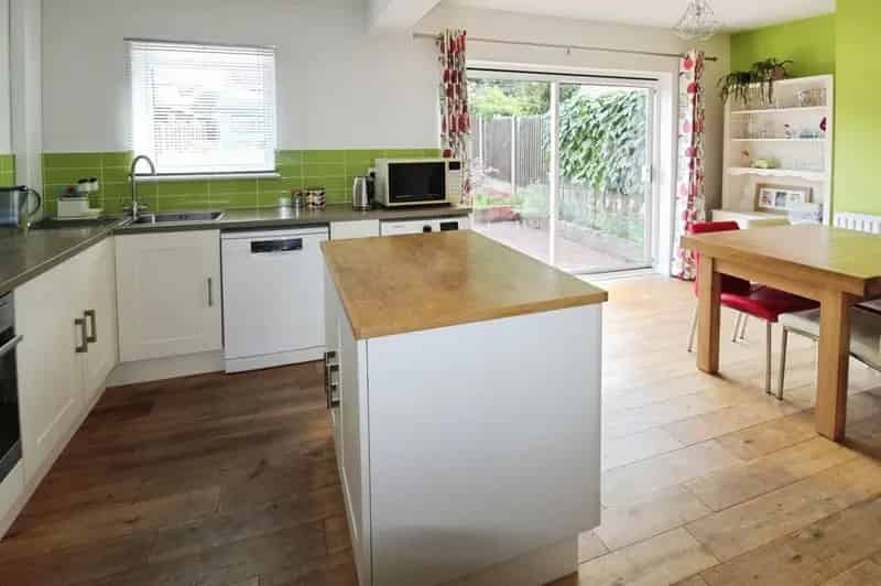 3 Bedroom Semi Detached House Birmingham