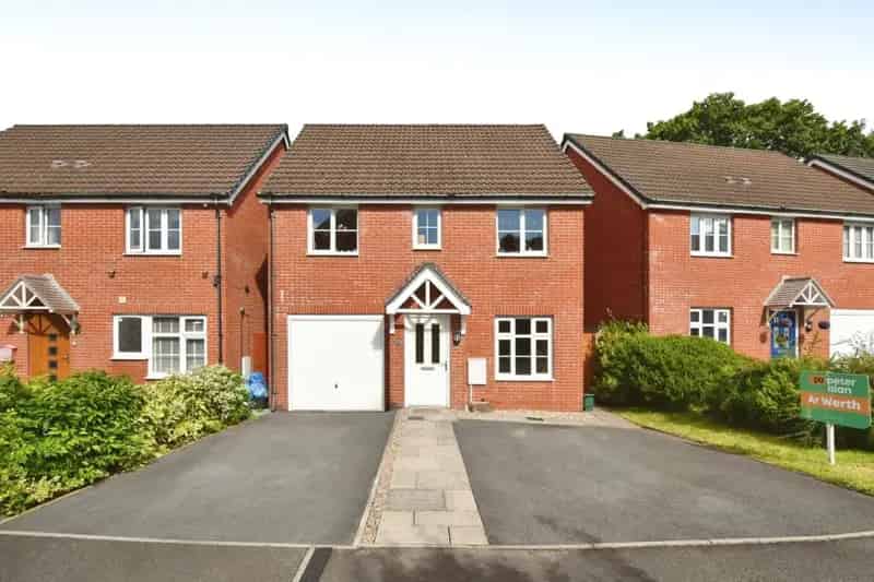 3 Bedroom Detached House for Sale in Ammanford