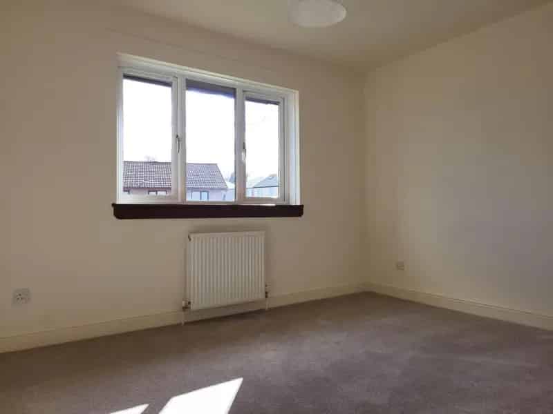 3 Bedroom Flat to Rent Newly Refurbished