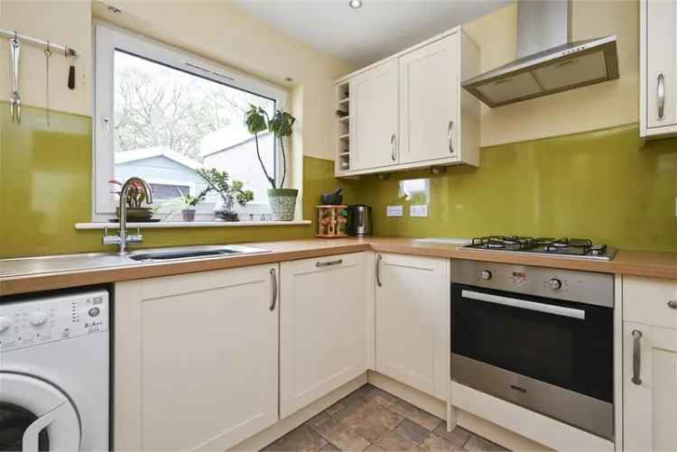 3 Bed Semi Detached House with 2 Reception Rooms and Large Garden