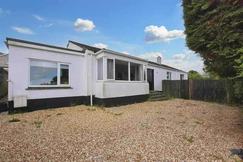 4 Bedroom Detached Bungalow for Sale in Redruth