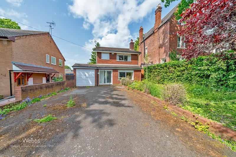 3 Bedroom Detached House For Sale