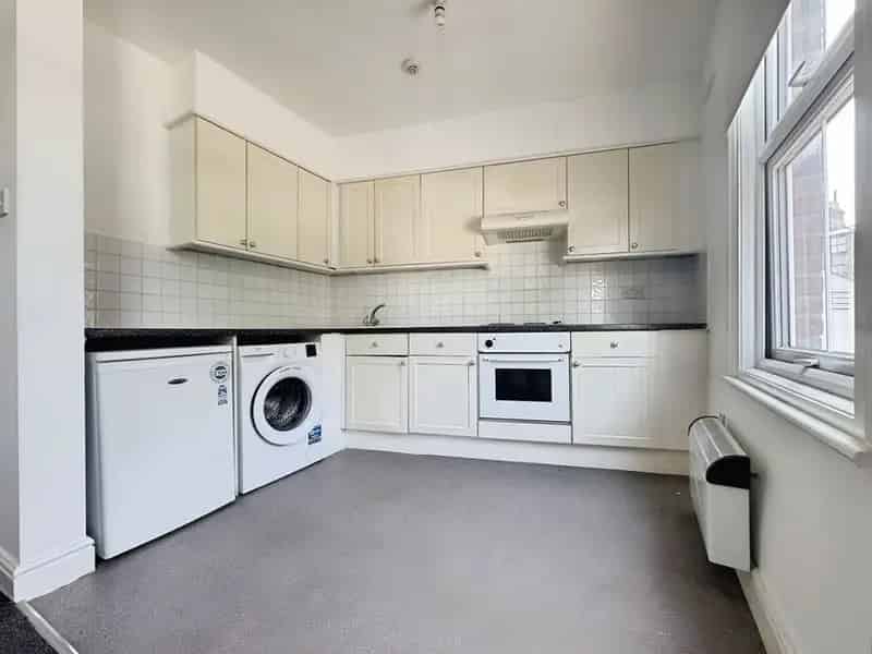 Studio Flat to Rent London SE23 Available May 10th 2025