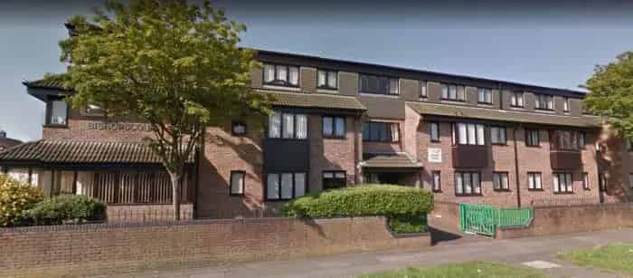 1 Bed Flat Kensington for 60+ with Support Needs