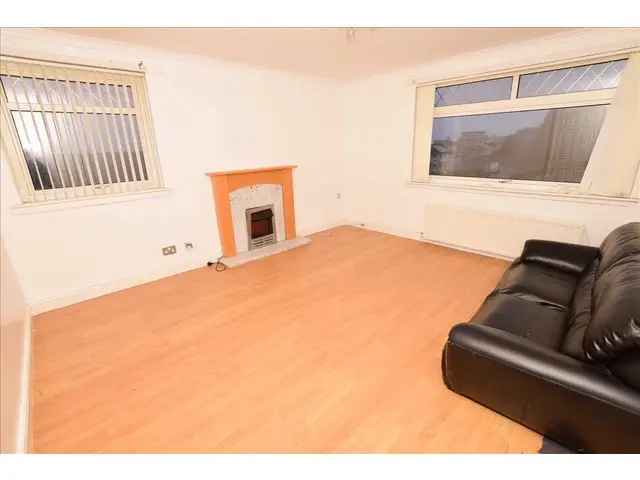 2 bedroom flat  for sale