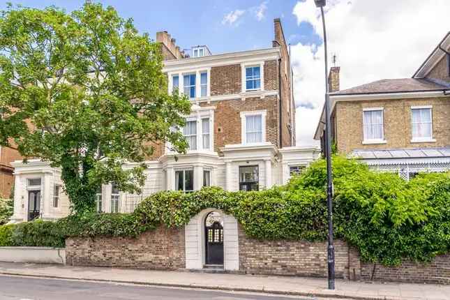 Flat for sale in College Crescent, Belsize Park, London NW3