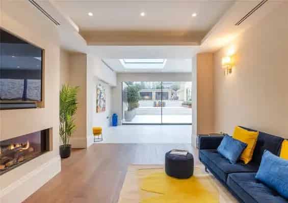 Exceptional 5347 sqft Family Home with Self Contained Apartment