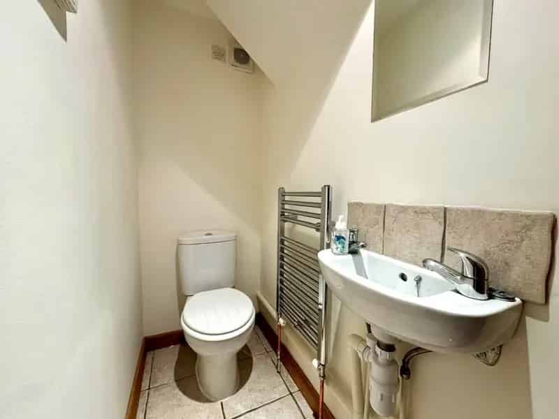 3 Bedroom House in Great Wishford - Detached Village Property