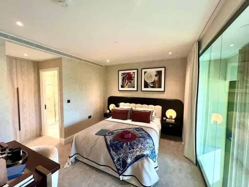 3 bed flat for sale