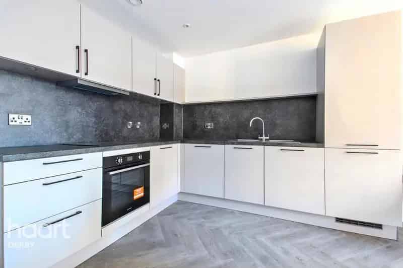 1 Bedroom Furnished Apartment to Rent in Derby