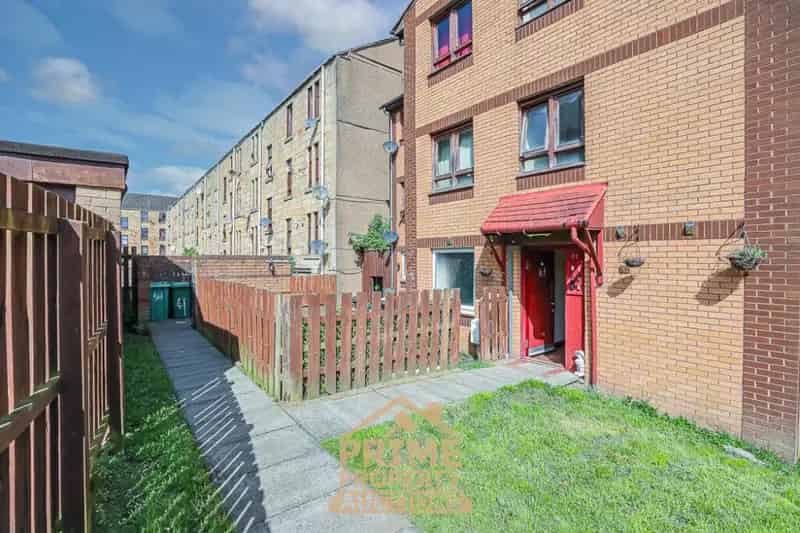 2 Bedroom Flat for Sale in Glasgow High Rental Yield Potential