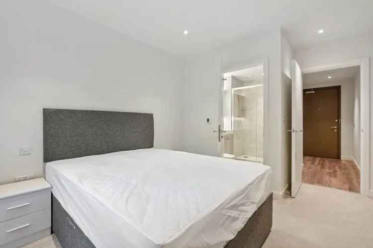 2 Bedroom Apartment House to Rent in North London