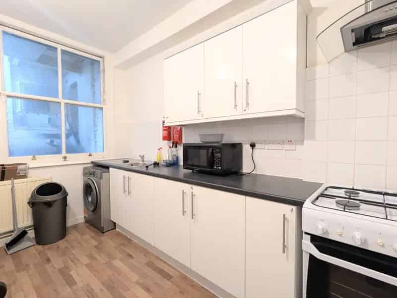 1 Bedroom Flat Apartment to Rent in Bristol near St Augustines Parade
