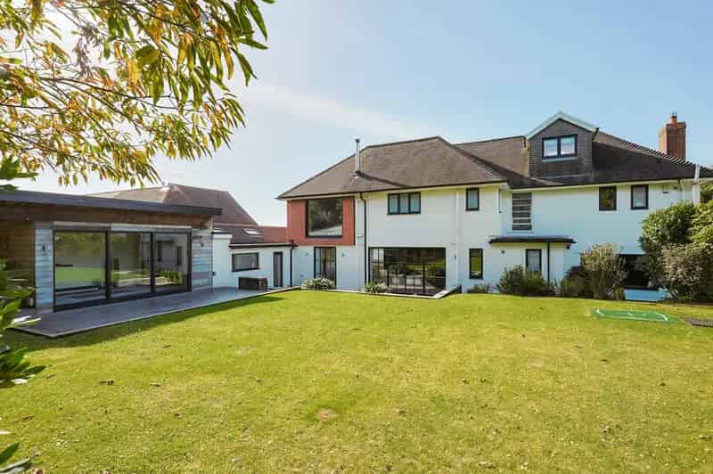 5 Bedroom Detached House for Sale Langland Court Road