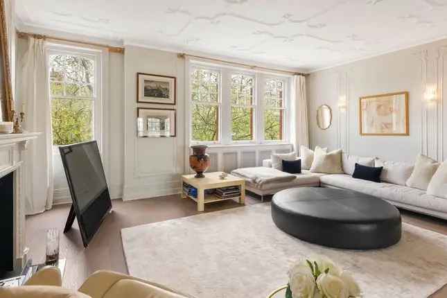 Family Flat for Sale in Queen's Gate London SW7