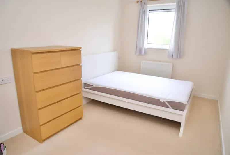 2 Bedroom Apartment House to Rent