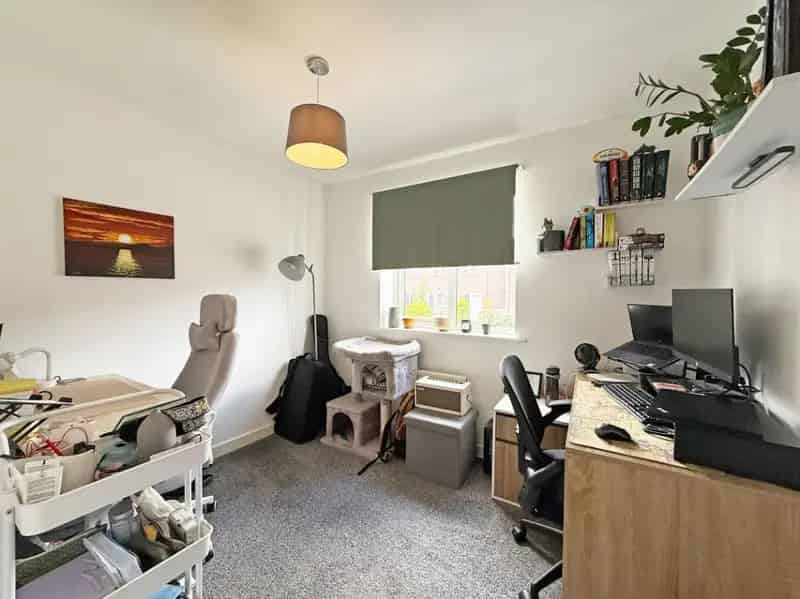 3 Bed Semi-Detached House For Sale