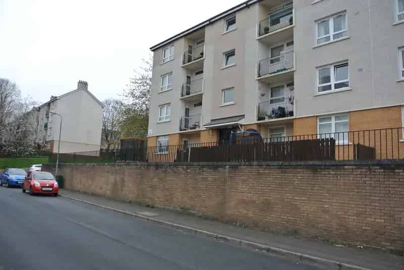 2 Bedroom Flat to Rent Maryhill Newly Renovated