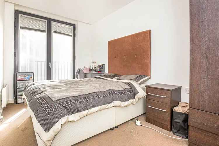 2 Bedroom Flat for Sale Manchester M1 Near Piccadilly Station