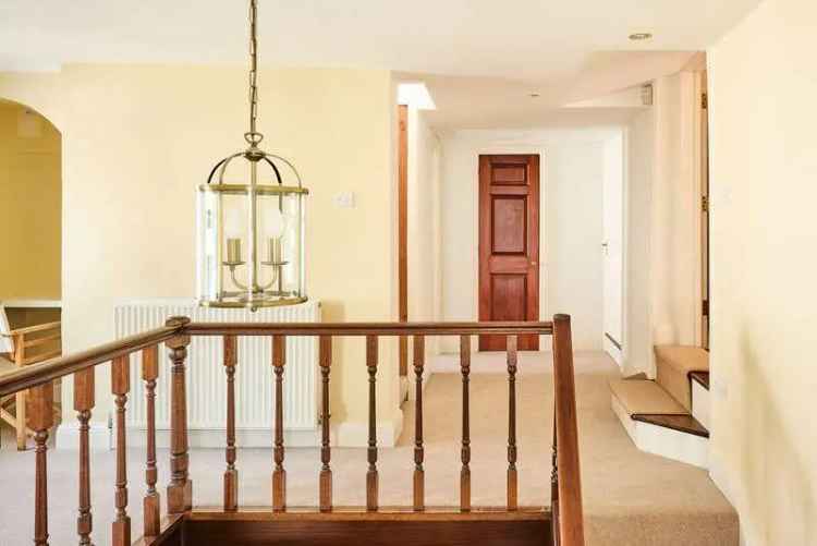 6 Bed River Thames House for Sale Lower Sunbury