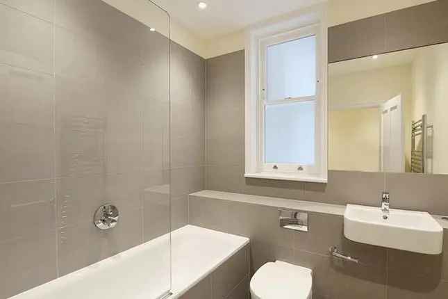 Flat to rent in Hamlet Gardens, Ravenscourt Park, London W6